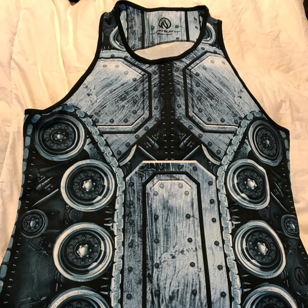 Men’s size large running tank